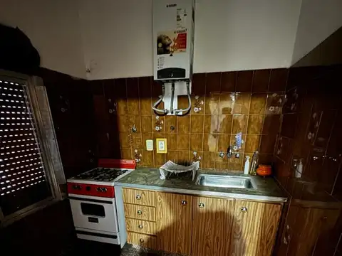 Casa en Venta en Isidro Casanova, USD 180.000