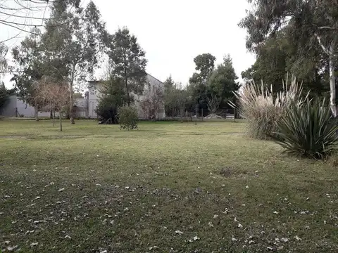 Terreno en venta - 889mts2  - San Miguel Del Monte