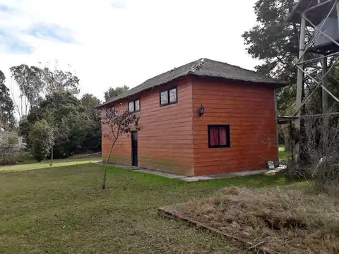 Los Mirlos e/ El Hornero y Los Tordos