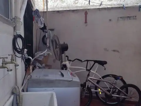 Depto Tipo Casa 3 ambientes con 1 baño
