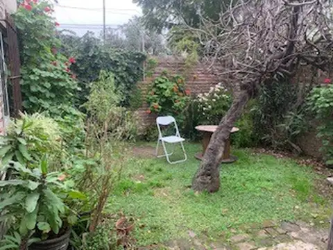 Casa 3 ambientes con 1 baño