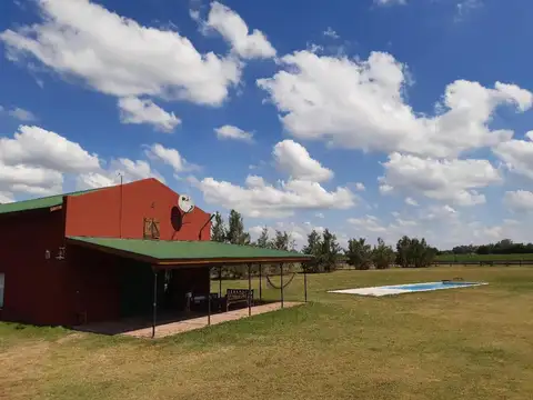 Casa en venta - 2 Dormitorios 1 Baño - Exaltación de la Cruz