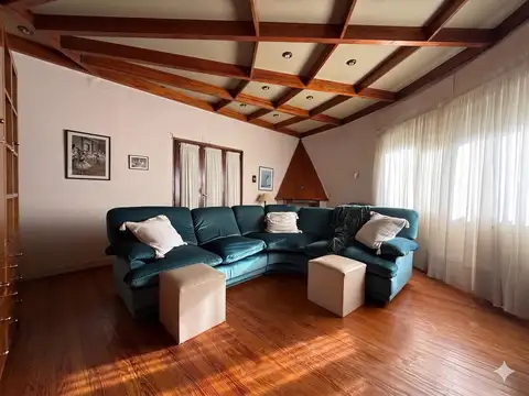 Casa en Planta Alta de 3 Dormitorios con Terraza, Cañada de Gómez.
