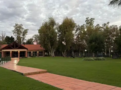Isla Rasa 100