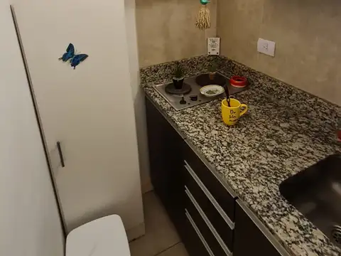 Membrillar 100, Piso 1
