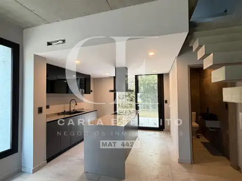 Departamento en Venta con 1 cocheras