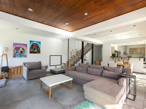 Casa en Venta 5 Ambientes, Los Tacos, Garin, Jardin y Pileta