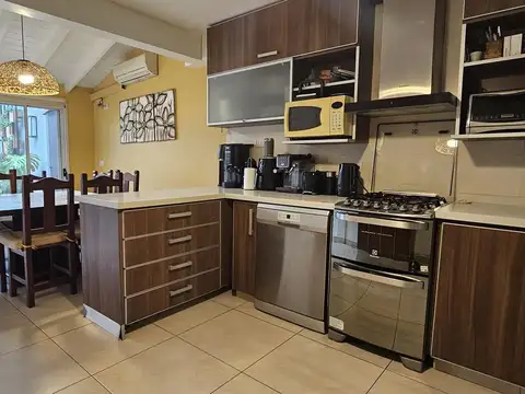 TRIPLEX en venta B. de Irigoyen 3100 3/4 dorm IMPECABLE