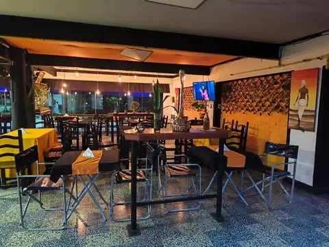 SE VENDE FONDO DE COMERCIO BAR LA PLAZA SAN JAVIER