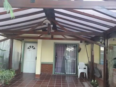 Av. Pres. Arturo U. Illia 8700