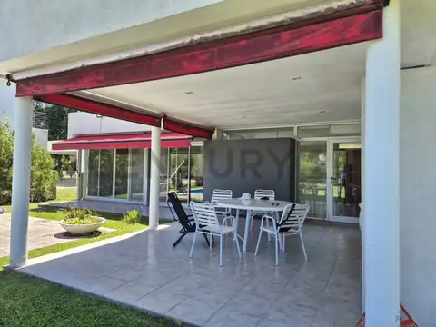Casa en Venta al Oeste