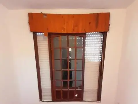 Depto Tipo Casa en Venta 50 años