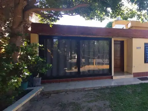 Se Vende Casa-3 dorm-Centro-Villa Ocampo