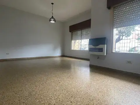 Casa en Alquiler en Lanus Oeste, $ 1.200.000