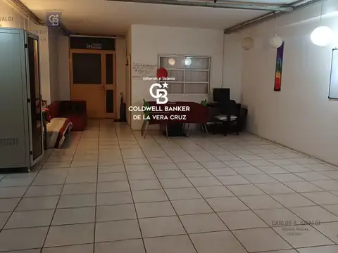 Oficina 5 ambientes con 2 baños