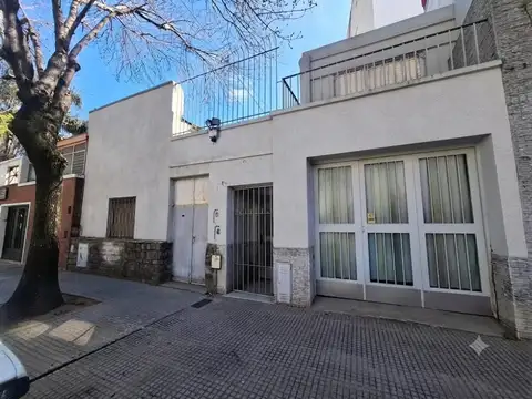 Venta. Casa. 5 ambientes. Felipe Vallese 3900. Floresta.