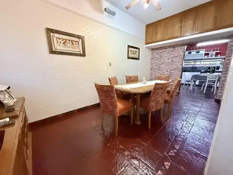 Casa 4 ambientes con 3 baños