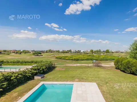 CASA EN VENTA EN BARRIO EL CANTON GOLF - MAROTO PROPIEDADES