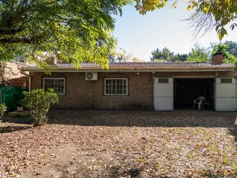 Casa en Venta con 1 cochera