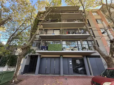 Alquiler  Departamento 2 ambientes en Victoria con balcón y cochera
