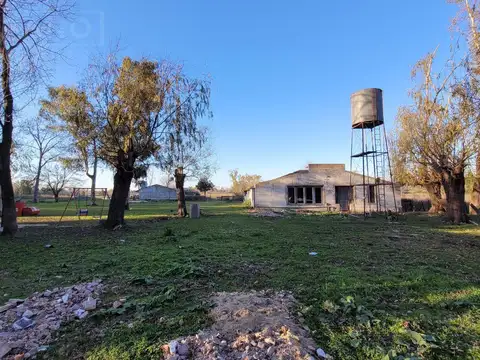 NOT. Venta de Campo Chacra 5 Hectáreas en Parada Robles. Exaltación de la Cruz