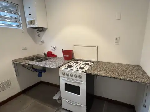 Depto Tipo Casa en Alquiler al Suroeste