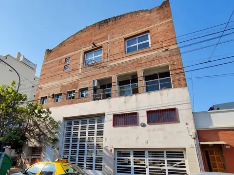 Galpon en Venta en Villa General Mitre, USD 1.200.000