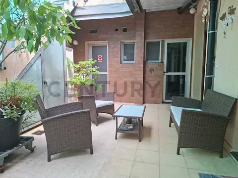 Casa 5 ambientes con 3 baños