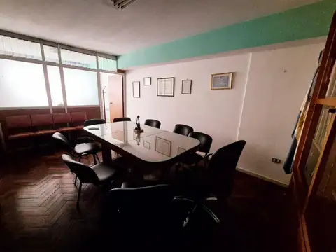 Alsina 1500, Piso 1