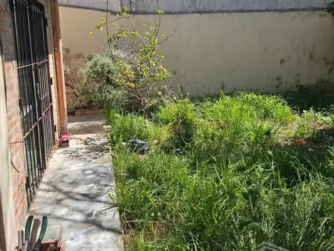 Depto Tipo Casa en Venta en Villa Dominico, USD 65.000