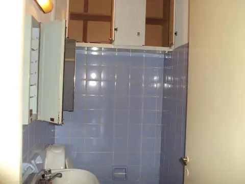 Venta Casa 2 Pisos.Pleno Centro.Con Servicios.Calidad *