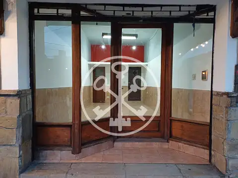Local comercial con vidriera 30 m2