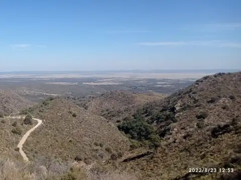 VENTA CAMPO TERRENO  CON ARROYO - AMBUL - CORDOBA - TRAS LAS SIERRAS