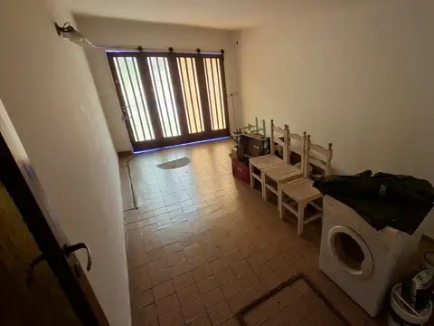 Depto Tipo Casa en Venta en Tolosa, USD 80.000