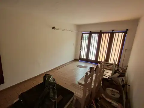 Depto Tipo Casa 5 ambientes con 1 baño