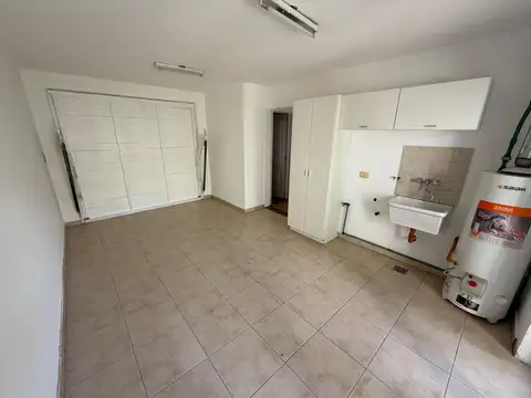 Casa en Alquiler con 1 cochera