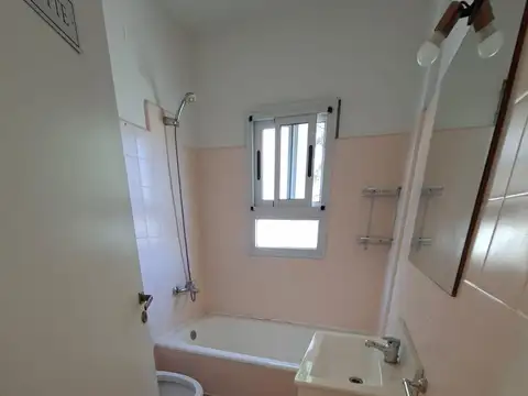 Departamento 4 ambientes con 1 baño