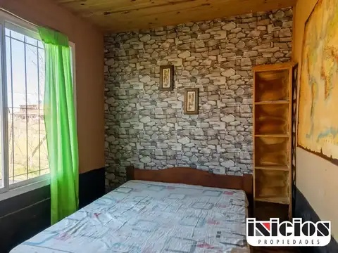 Casa 3 ambientes con 1 baño