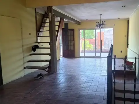 Departamento en Alquiler en Rafael Castillo, $ 600.000