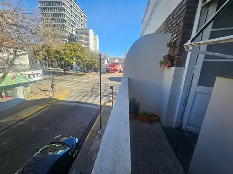 VENTA PH 2 AMBIENTES  FRENTE / BAJAS EXPENSAS — LA LUCILA