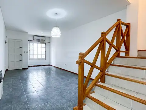 Depto Tipo Casa en Venta de 4 ambientes