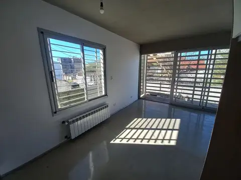 Depto Tipo Casa en Venta de 1 dormitorio