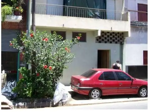 LOTE IDEAL CONSTRUCCIÓN DE LOCALES O TALLERES, EXCELENTE ZONA COMERCIAL A 3 CUADRAS DE AV.AVELLANEDA