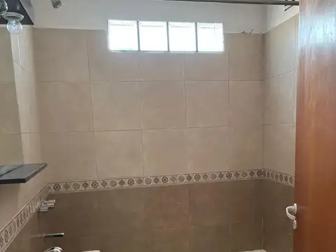 DUEÑO DIRECTO 3 AMBIENTES PISO ALTO SEMIPISO OPCIONAL COCHERA