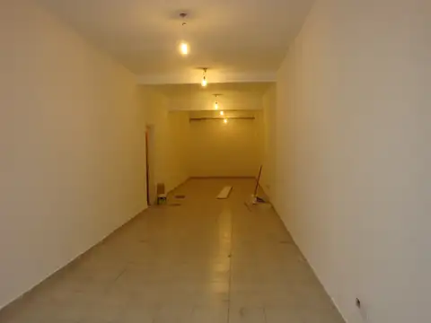 Local en Alquiler en Urquiza R, $ 1.950.000