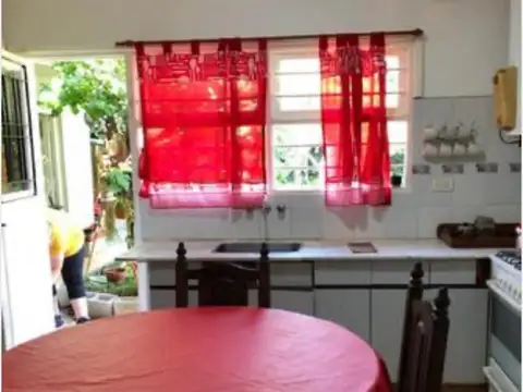 Casa 4 ambientes con 1 baño