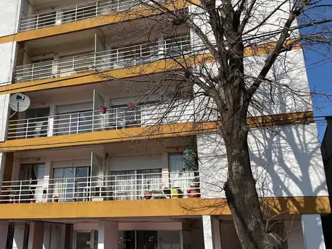 Avenida San Martin y Belgrano