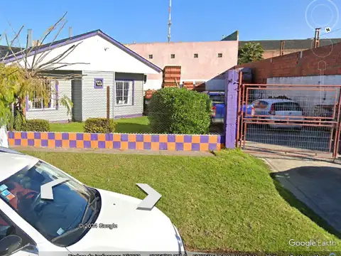 IMPORTANTE ESQUINA EN ALQUILER COMERCIAL. VARIOS RUBROS