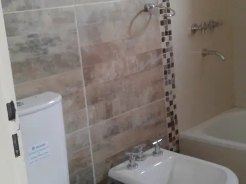 Departamento 3 ambientes con 2 baños