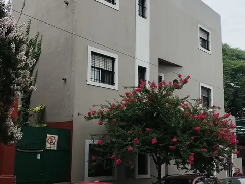 Depto Tipo Casa en Venta de 5 ambientes